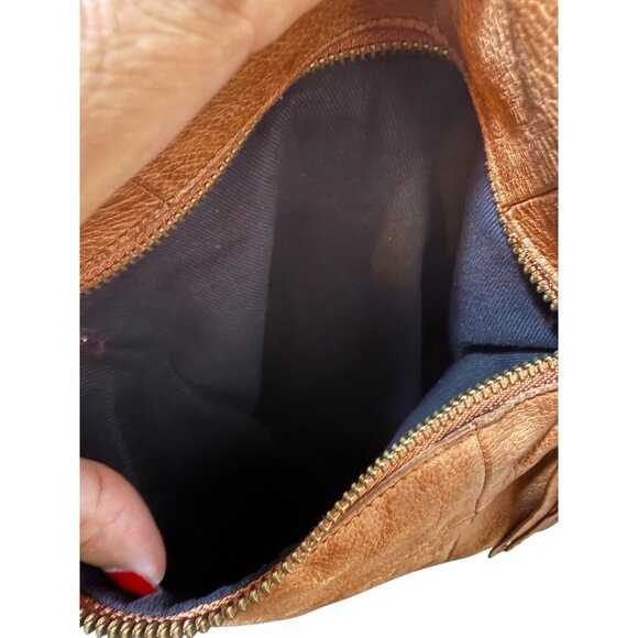 Brown Leather Hobo Shoulder Bag With Woven Detail & Adjustable Strap - Picture 4 of 11